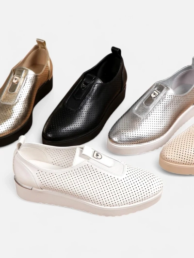 Royalfashion Slip-on női perforált cipők Goffies