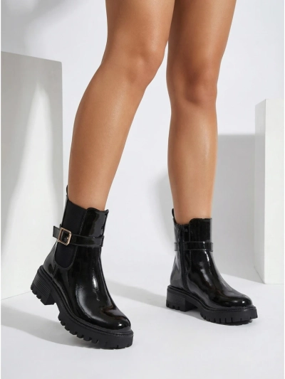 Calivi lakkozott női eco bőr bokacsizma