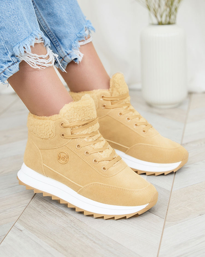 Royalfashion Női szigetelt sportcipő világosbarna színben Cerrto