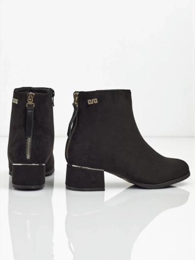 Arshinea női öko-velúr vastag sarkú bokacsizma