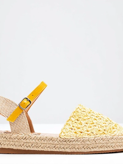 Sárga női espadrilles áttört Triumf - lábbeli