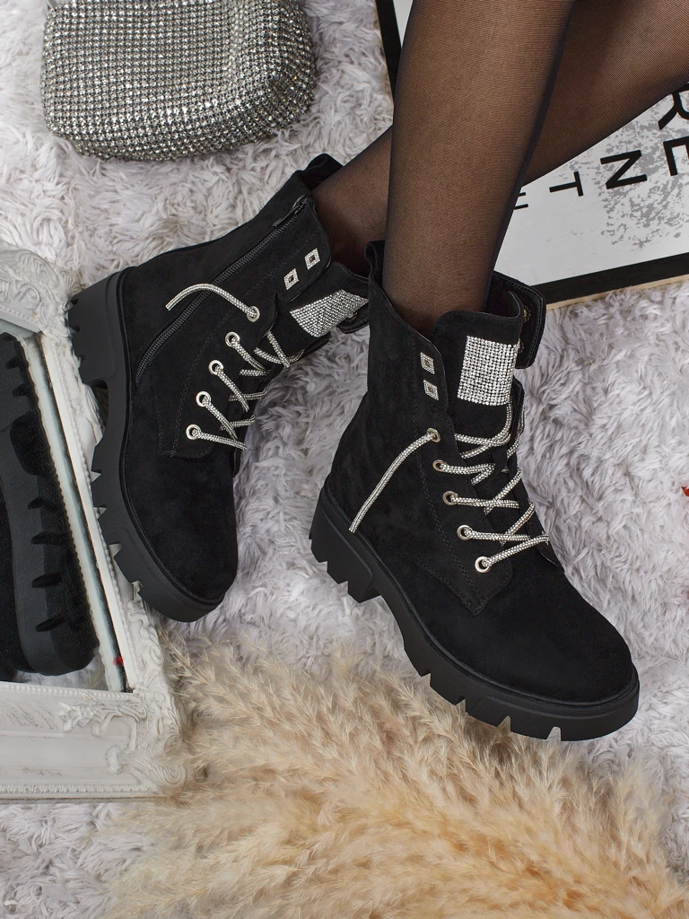 Tessaro öko velúr fűzős női bokacsizma