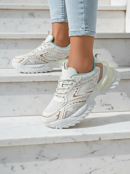 Royalfashion Női sportcipők vastag talpon Nettes