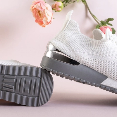 OUTLET Fehér női sportcipő a Buer-től - Lábbeli