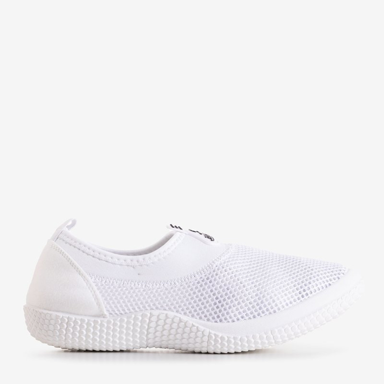 Női fehér cipő a Dominga mesh cipőkön - cipő