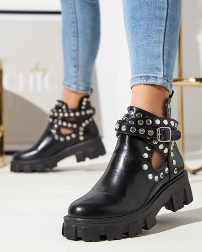 Fekete női csizma masszív Avarna talpon - Lábbeli