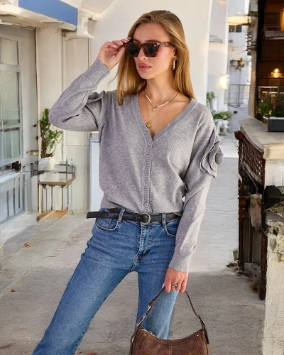 Royalfashion Gombolatlan női pulóver