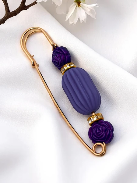 Dekoratív női bross rózsákkal Rose Charm