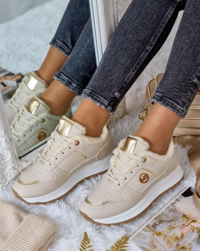 Royalfashion Melegített női tornacipő szőrmével Boris