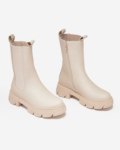 Royalfashion Női magas, lapos sarkú csizma ekrü színben Vedita