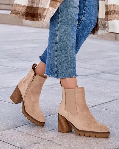 Royalfashion női Timoxo tűsarkú csizma