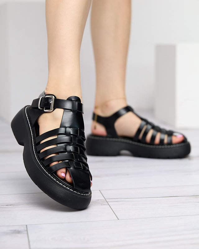 OUTLET Fekete női szandál masszív Leteris talpon - Lábbeli