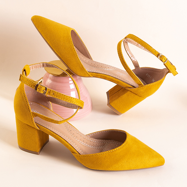 Női sárga szivattyúk Nadie - cipők