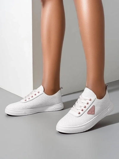 Royalfashion Fűzős női sportcipők nyomattal Fennie