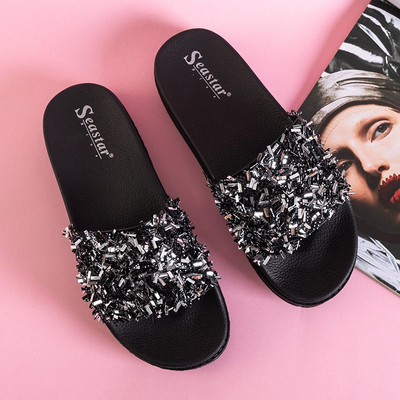 OUTLET Fekete női platformpapucs Lomine cirkóniával - Lábbeli