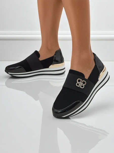 Elektra Nero női slip-on cipő arany akcentussal, műbőr, 3,5 cm