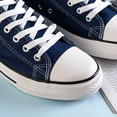 OUTLET Sötétkék cipő férfiaknak Lucan - Lábbeli