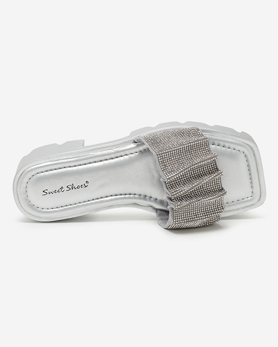 OUTLET Ezüst női papucs cirkóniákkal Emkoy - Lábbeli