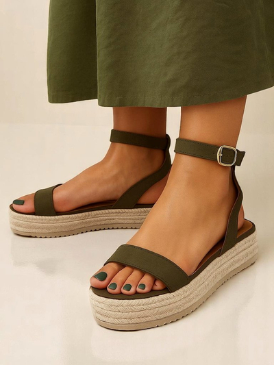Royalfashion Női platform szandál Finna