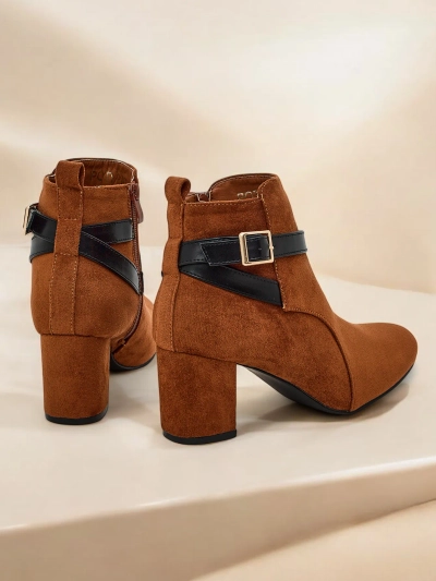 A Royalfashion Női platform bokacsizma Eloron