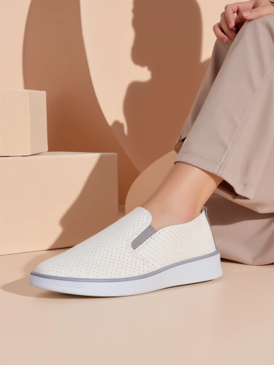 Royalfashion Női perforált sportcipők Musio