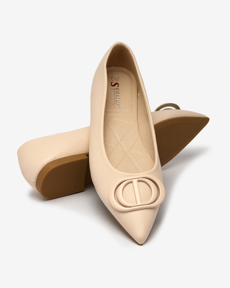 Royalfashion Krémszínű női hegyes orrú balerinák orrdíszítéssel Manixy