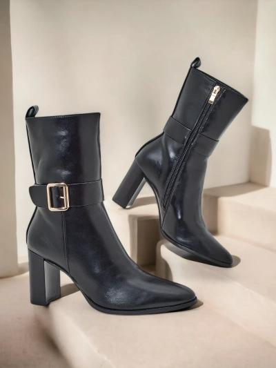 Royalfashion Női bokacsizma egy poszton Amior