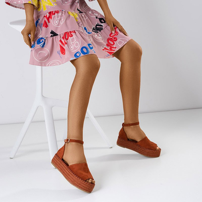 OUTLET Barna női szandál a Ponera platformon - Lábbeli