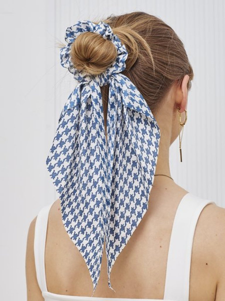 Royalfashion Hajgumi kockás szalaggal Kratella