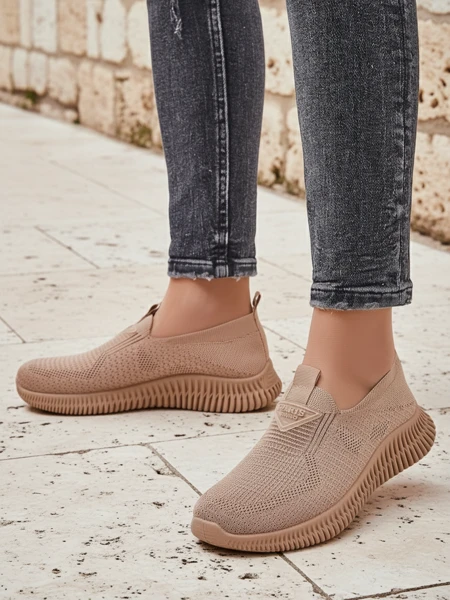 Royalfashion Bebújós női szövet sportcipő Serra