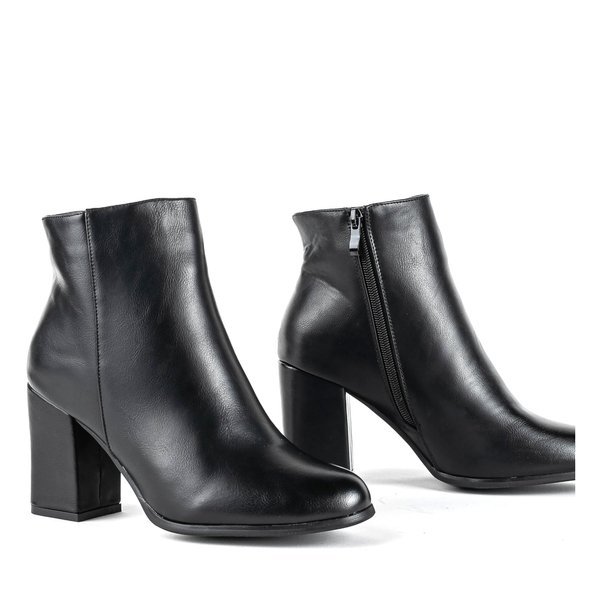 Czarne botki na wyższym słupku Pekan - Obuwie