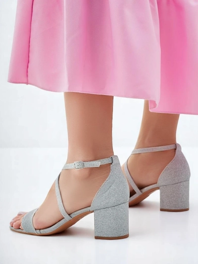 Royalfashion Csillogó női szandálok Rokates