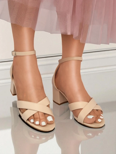 Royalfashion női szandál alacsony, vastag sarokkal Eleganza Strap