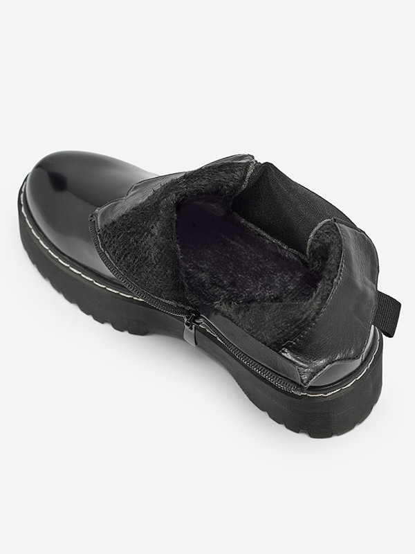 Fekete, vastagabb talpú női bakancs Mallitt- Footwear