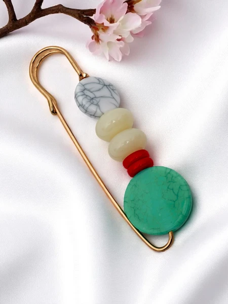 Dekoratív női bross drágakövekkel Gem Bloom