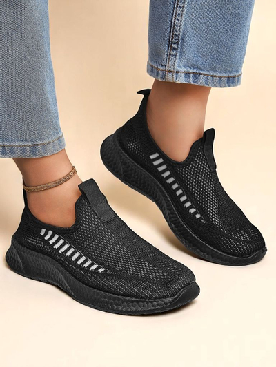Royalfashion Női felhúzható sportos anyagcipő Sport Slip-On