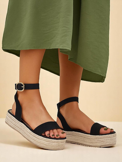 Royalfashion Női platform szandál Finna