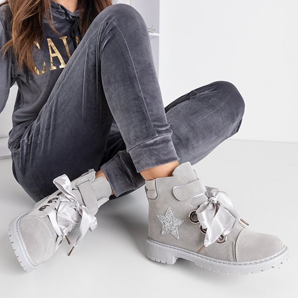 OUTLET Világosszürke női táska Misaki díszítéssel - Lábbeli