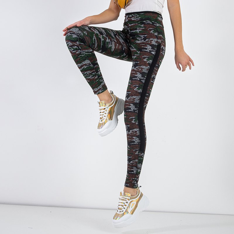 Sötétzöld női sportszigetelt camo leggings PLUS SIZE - Ruházat