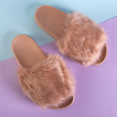 Női poros papucs szőrrel Danita - Cipő