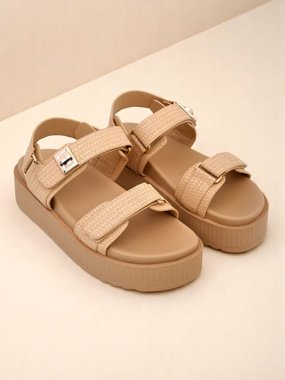 Royalfashion Bézs Lavinia női platform szandál – kényelmes nyár