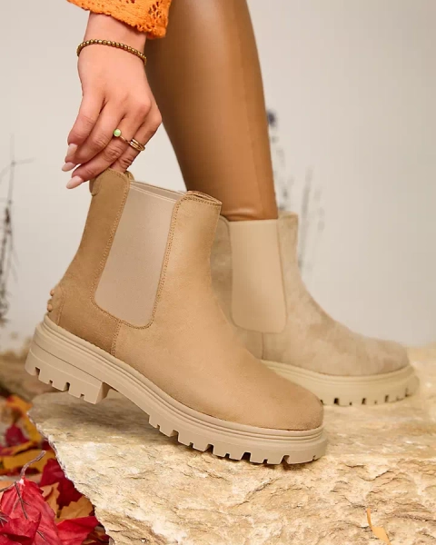 Royalfashion Női szigetelt csizma camel színben Comfy Walk