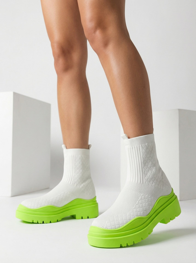 Fehér-zöld lapos sarkú női csizma Seritis - Lábbeli