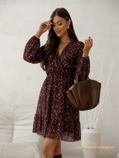 Royalfashion Mintás női mini ruha fodrokkal és átlapolt nyakkivágással