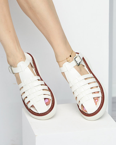 OUTLET Női fehér szandál masszív Leteris talpon - Lábbeli