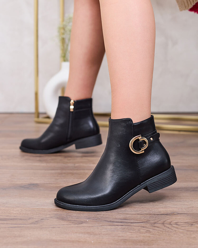 Royalfashion Fekete női csizma a'la sztyblety díszítéssel Ederte