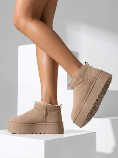 Royalfashion Női rövid csizma a'la hócsizma Ozozi