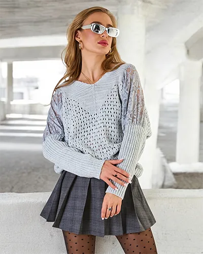 Royalfashion Női áttört pulóver csipkével