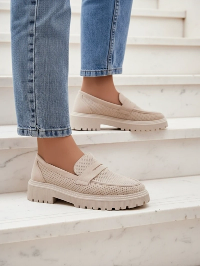 Callista bézs női loafer, ökológiai bőr, lapos 4 cm-es sarok