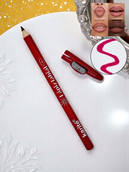 Bordó ajakceruza hegyezővel